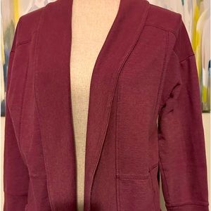 EUC EDDIE BAUER med cardigan in casual jersey material burg. color w/ 2 pockets